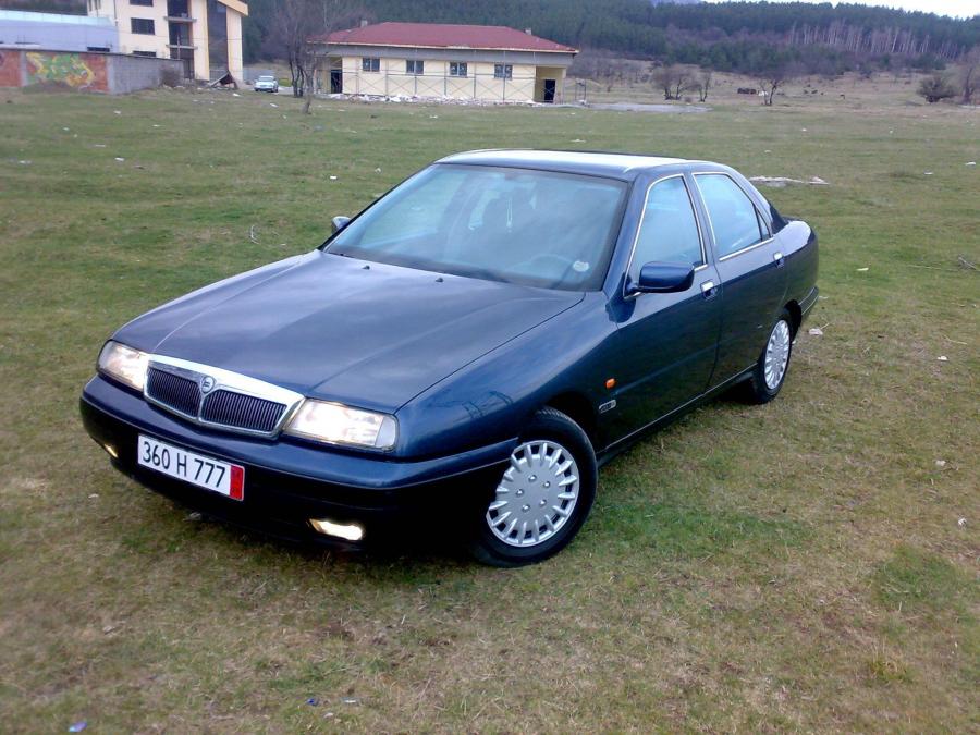  Lancia Kappa 1994 года  (фото 3 из 4)